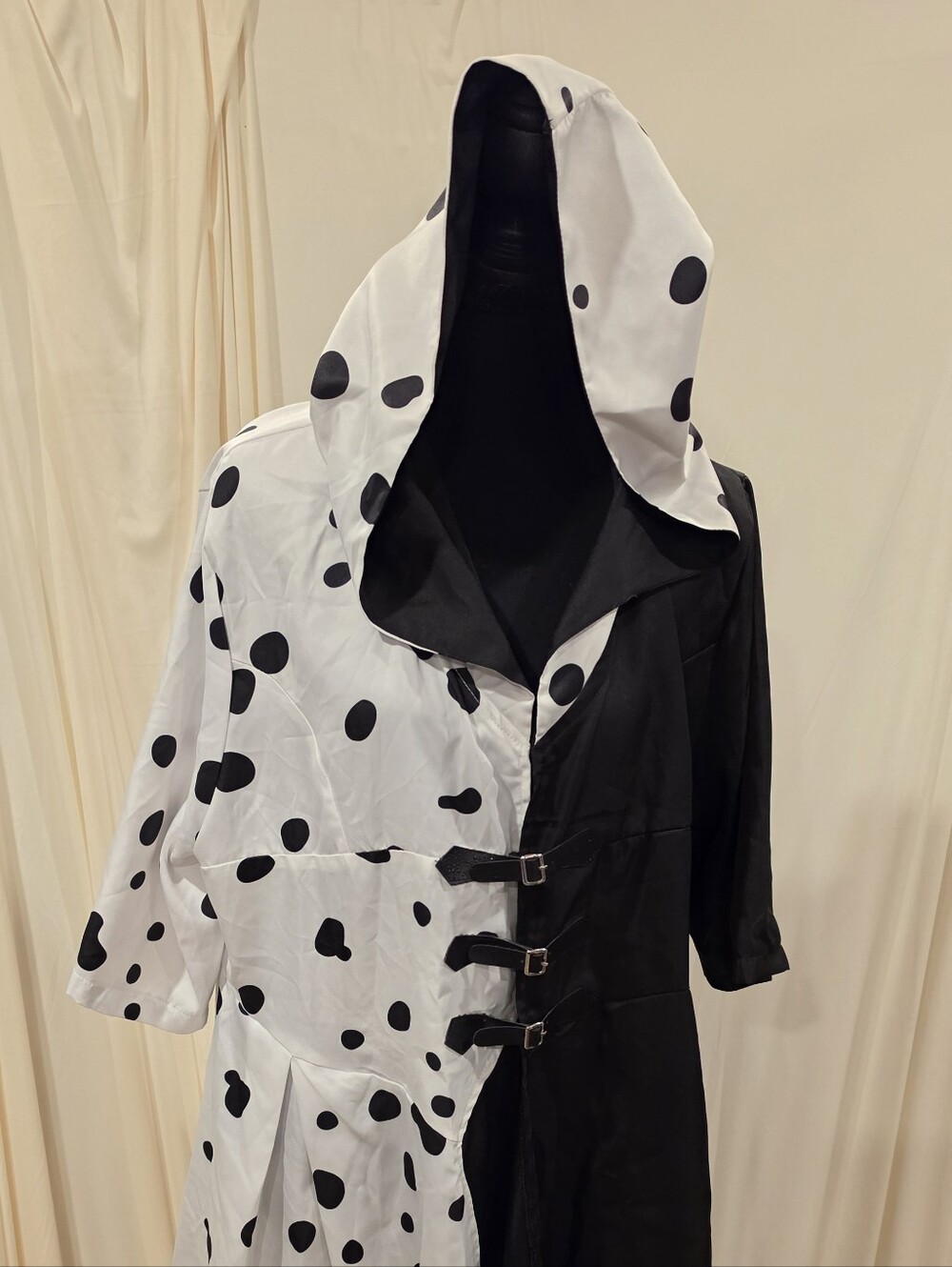 Cruella De Vil Costume Coat Dress Hooded Split Dalmatian 2XL Cosplay Halloween - Picture 3 of 4